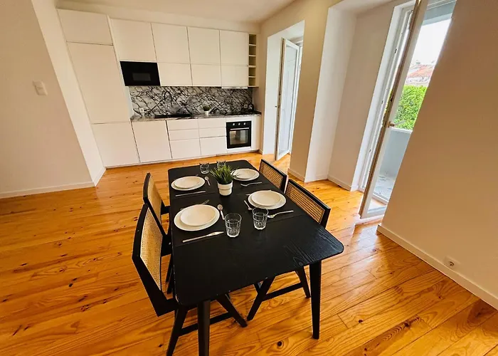 Luxury Spacious Flat Marques De Pombal * Lisboa