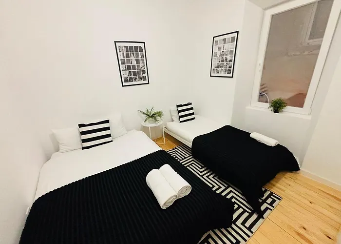 Luxury Spacious Flat Marques De Pombal Апартаменти